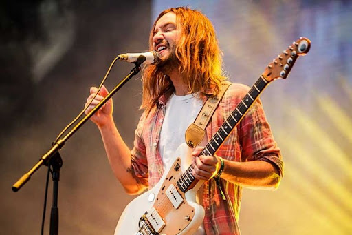 Kevin Parker Tame Impala Kenalkan Alat Musik Baru Bernama “The Orchid”